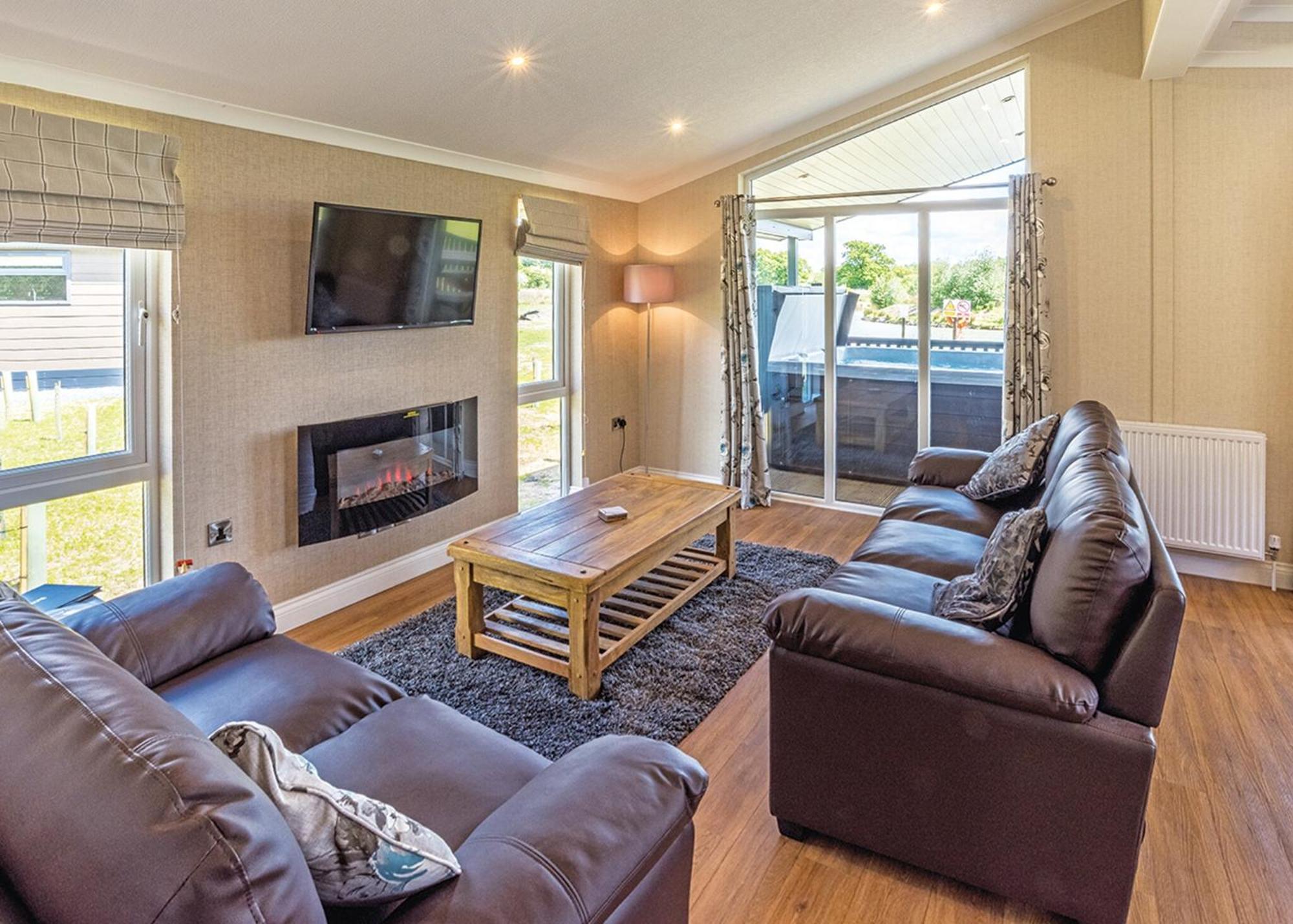 וודהול ספא Woodhall Country Park Lodges מראה חיצוני תמונה