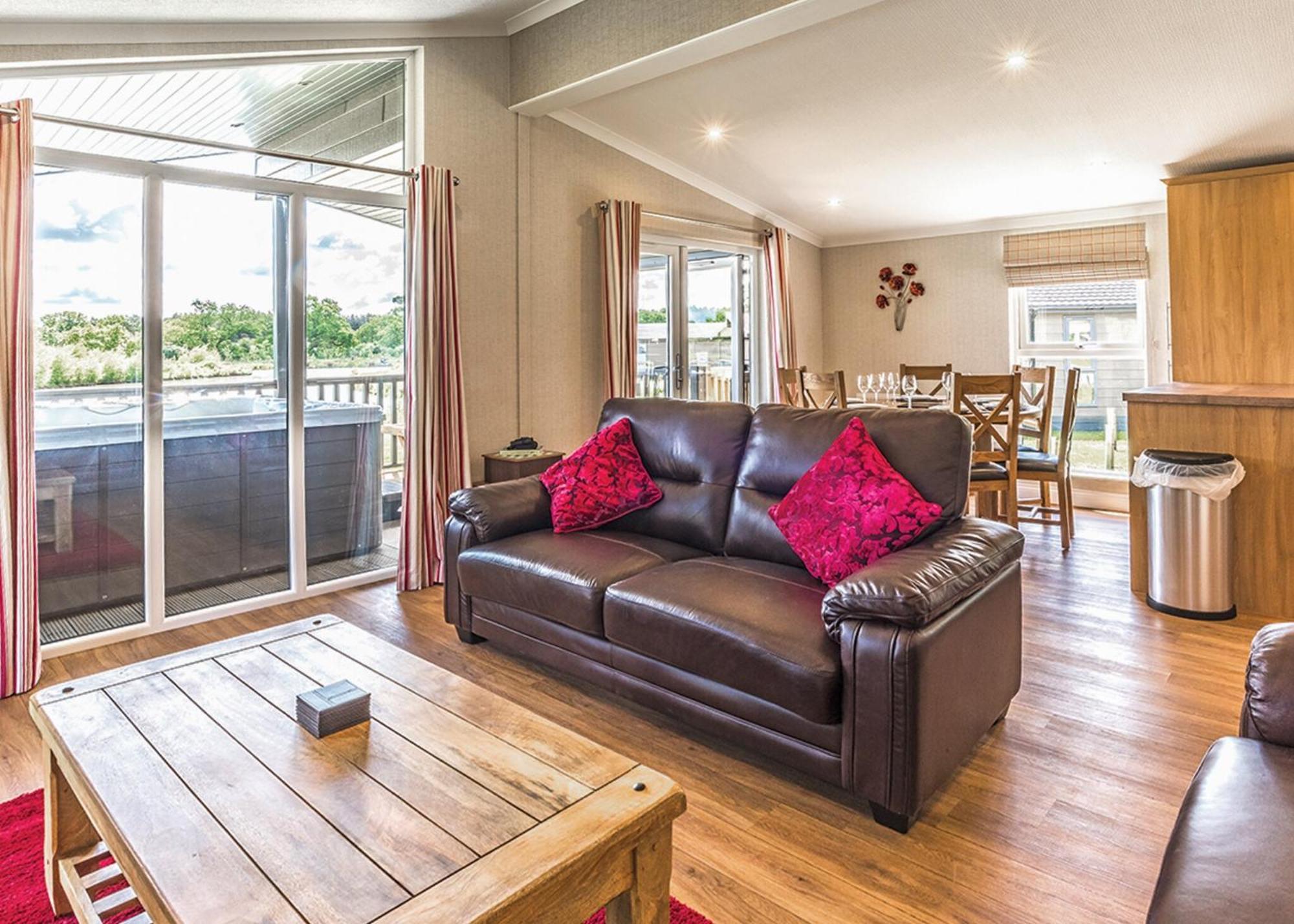 וודהול ספא Woodhall Country Park Lodges מראה חיצוני תמונה