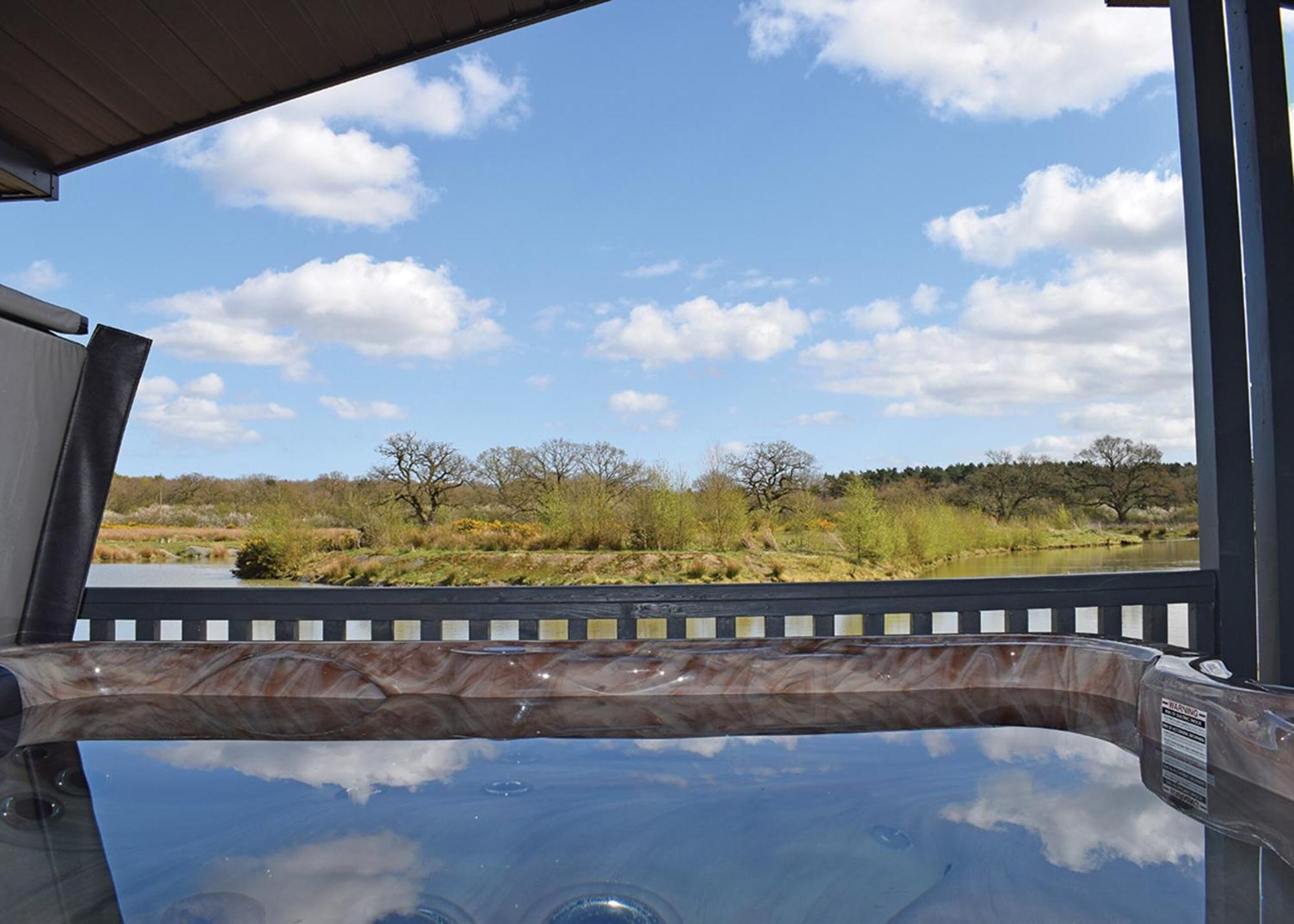 וודהול ספא Woodhall Country Park Lodges מראה חיצוני תמונה