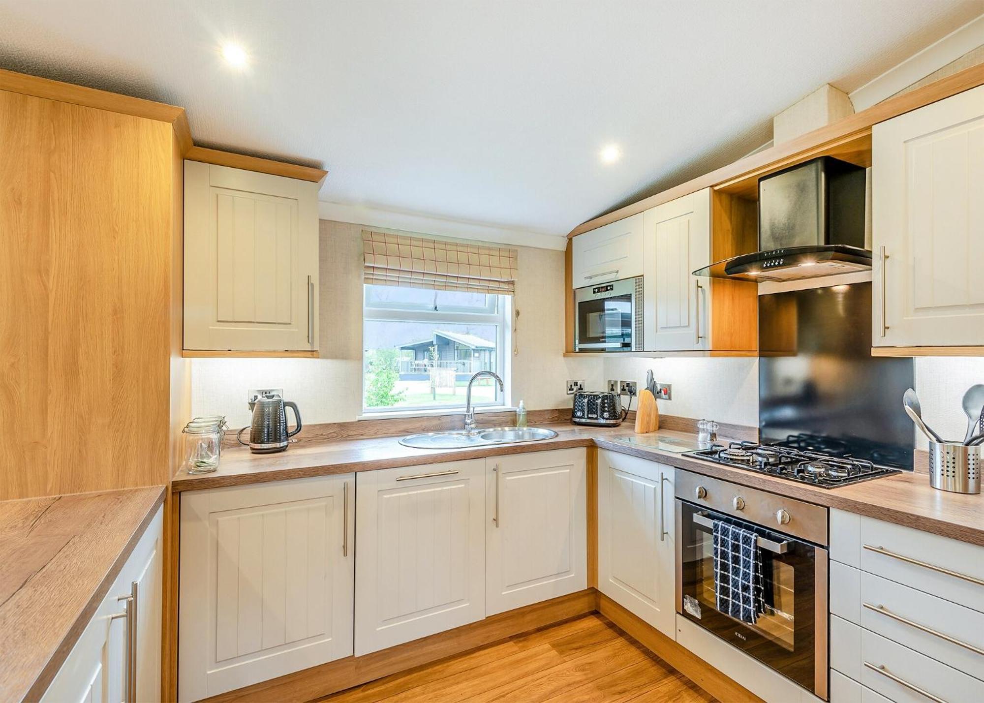 וודהול ספא Woodhall Country Park Lodges מראה חיצוני תמונה