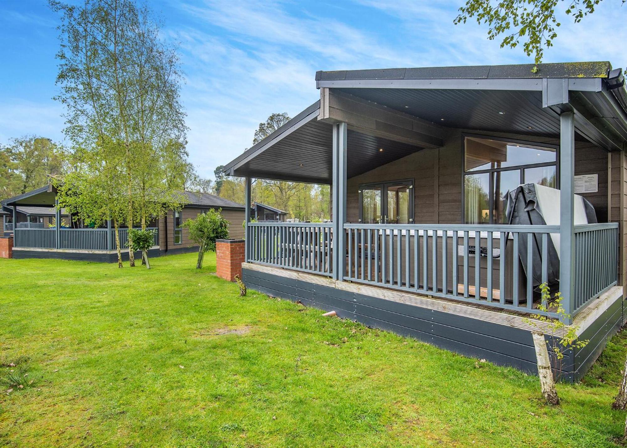 וודהול ספא Woodhall Country Park Lodges מראה חיצוני תמונה
