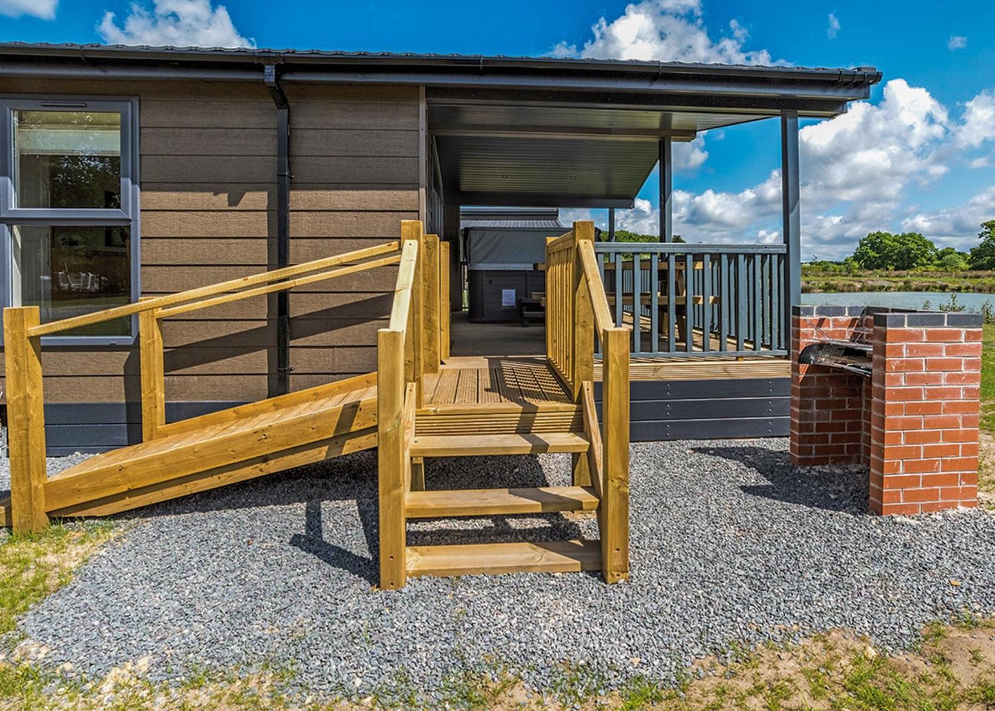 וודהול ספא Woodhall Country Park Lodges מראה חיצוני תמונה
