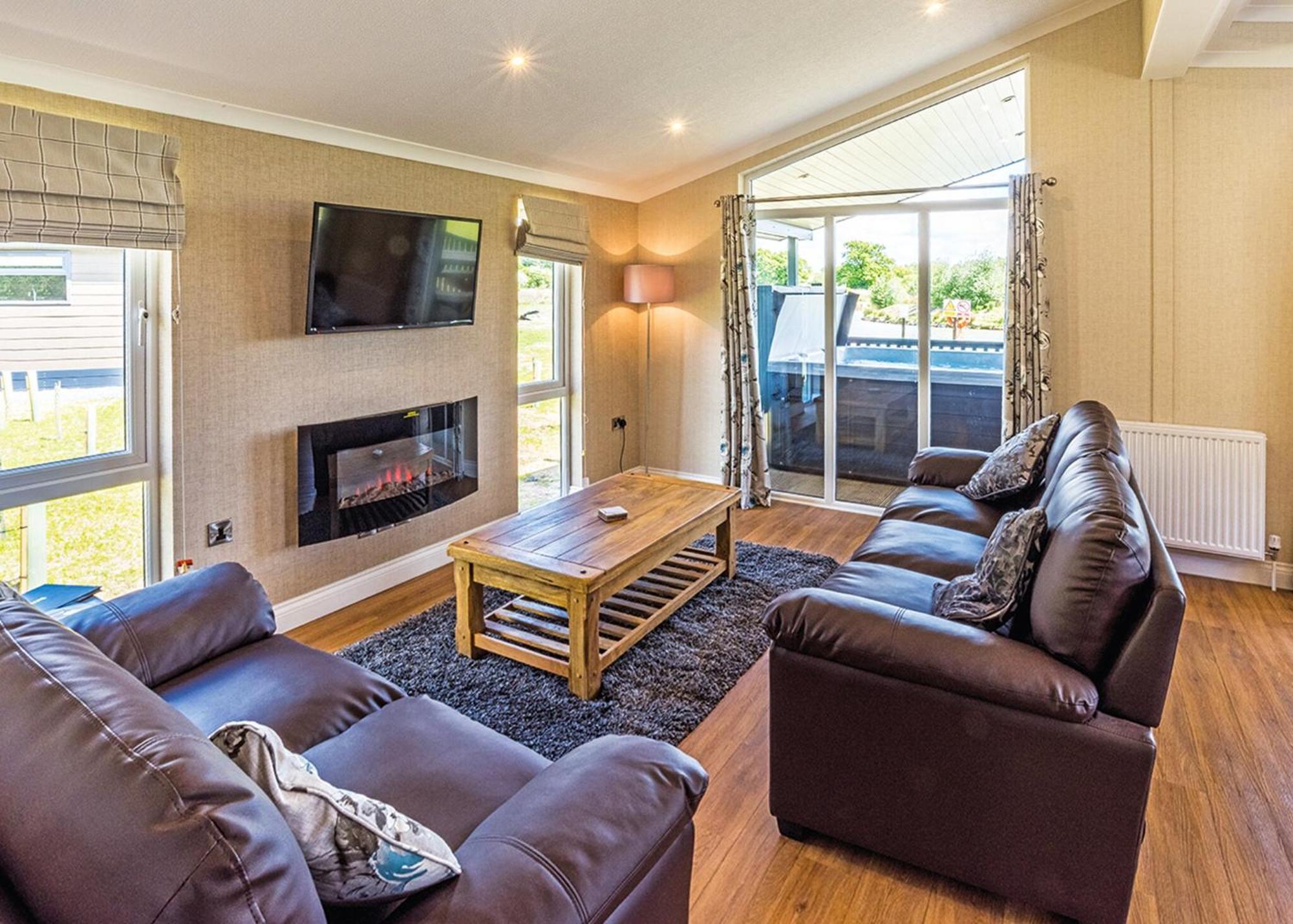 וודהול ספא Woodhall Country Park Lodges מראה חיצוני תמונה