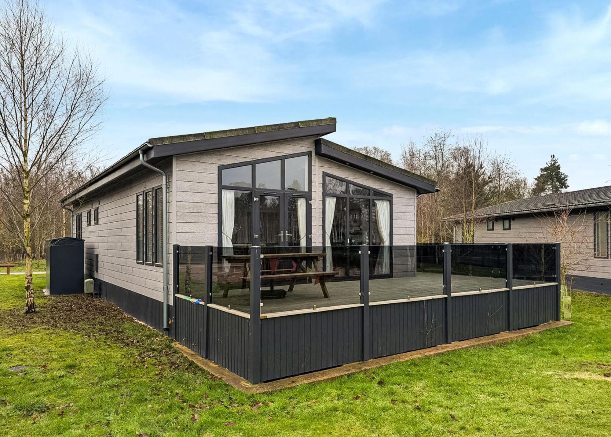 וודהול ספא Woodhall Country Park Lodges מראה חיצוני תמונה