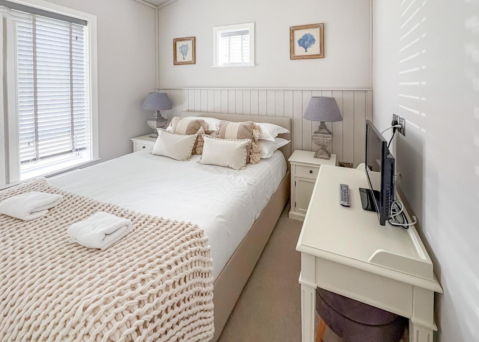 וודהול ספא Woodhall Country Park Lodges מראה חיצוני תמונה
