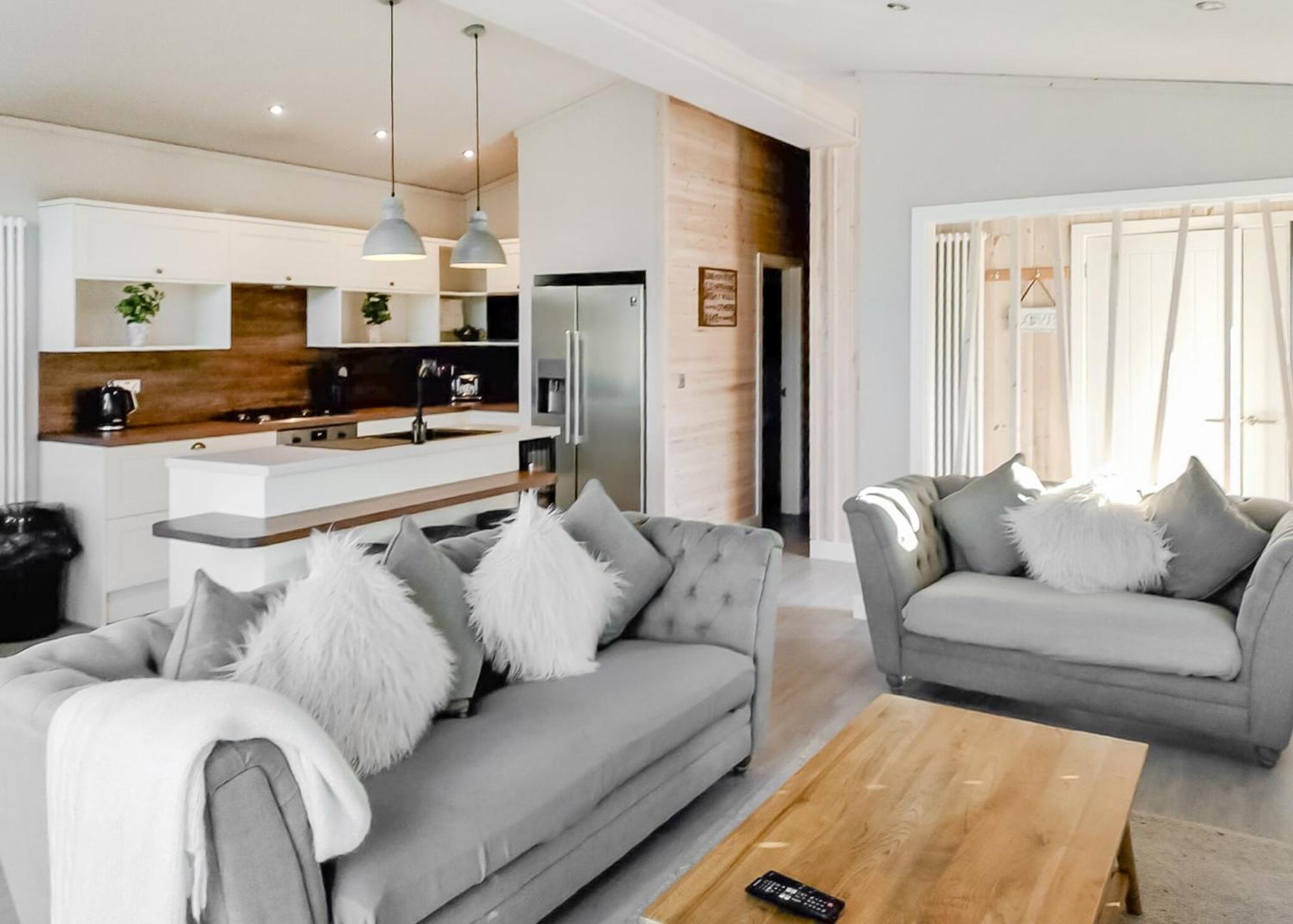 וודהול ספא Woodhall Country Park Lodges מראה חיצוני תמונה