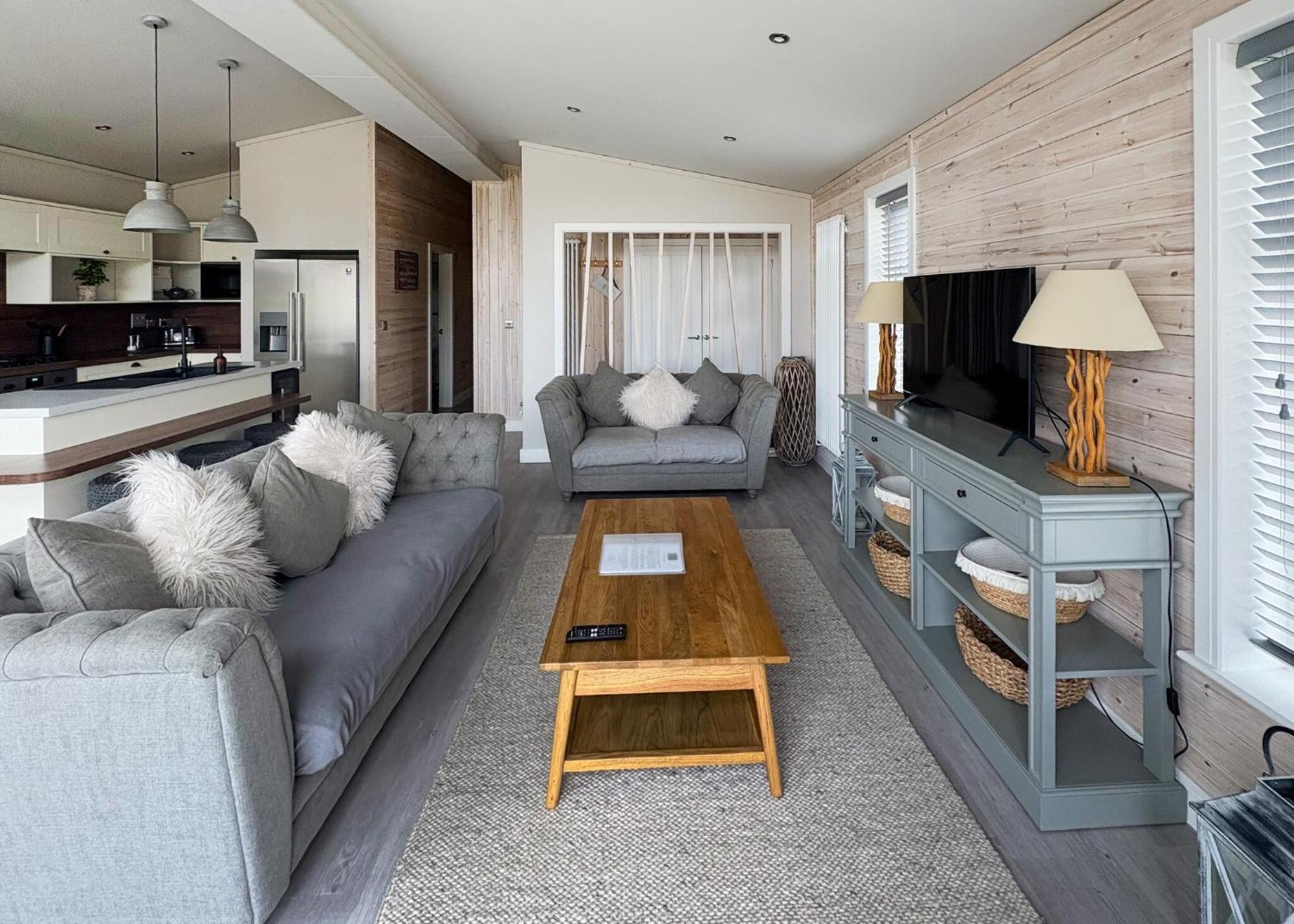 וודהול ספא Woodhall Country Park Lodges מראה חיצוני תמונה