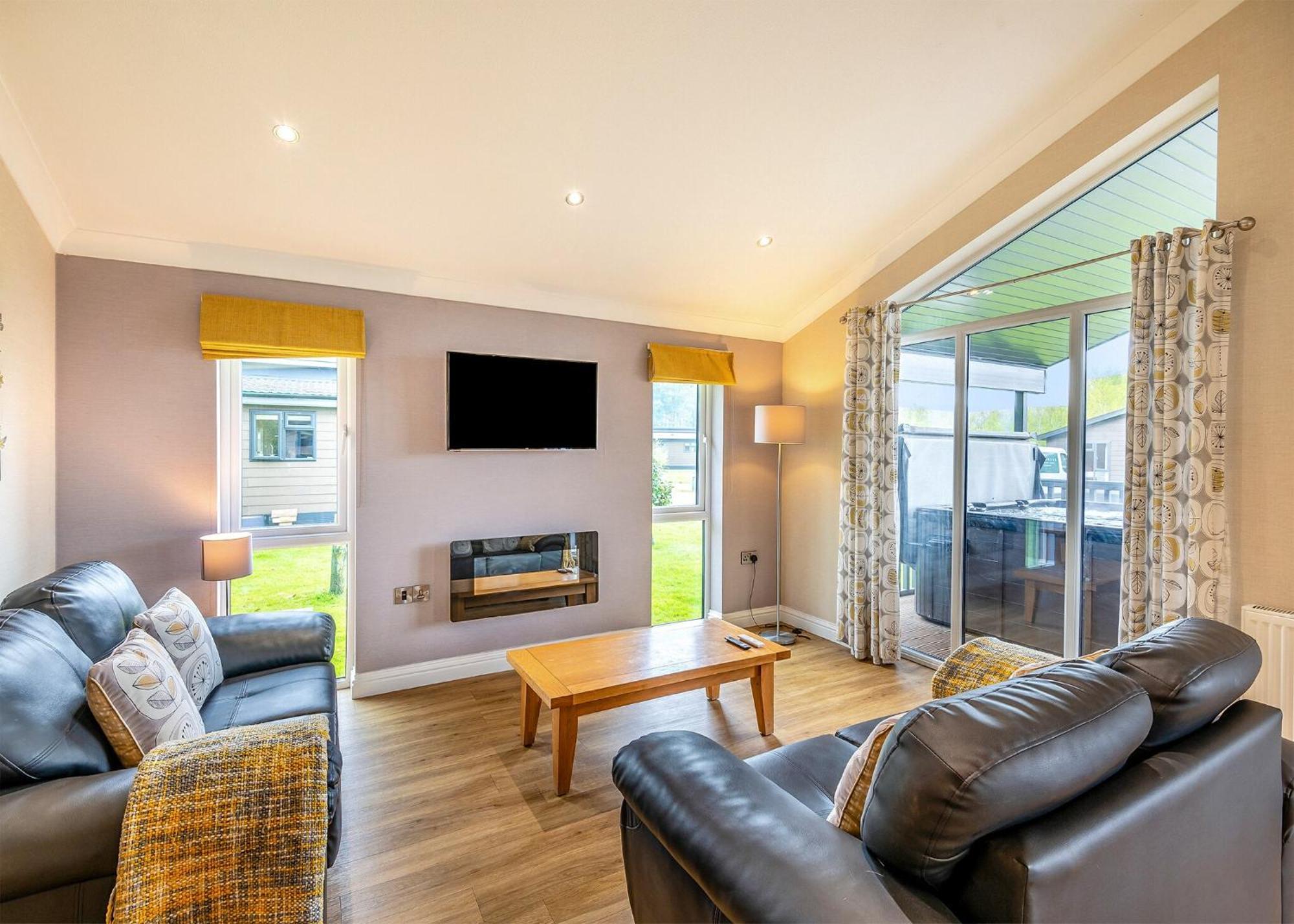 וודהול ספא Woodhall Country Park Lodges מראה חיצוני תמונה